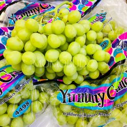 Yummy Crunch Green Seedless Grapes 1