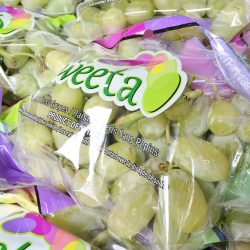 Sweeta Blanc Green Seedless Grapes 1