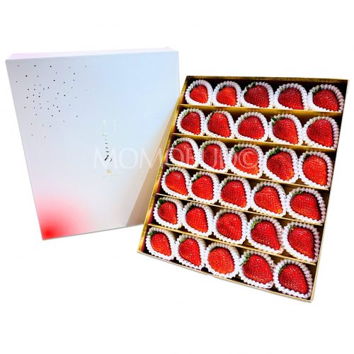 Japanese Manakokoro Strawberry Gift Box 1kg