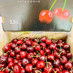 Patagonia Delfina Santina Red Cherry Gift Box (2.5kg) 1