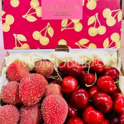 MomoBud Premium Lychee & Red Cherry Gift Box (1kg) 1