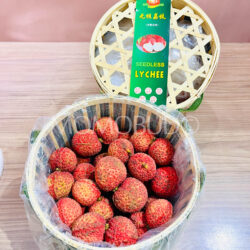 China Hengdali Seedless Lychee Basket (1kg) China Hengdali Seedless Lychee Basket (1kg)