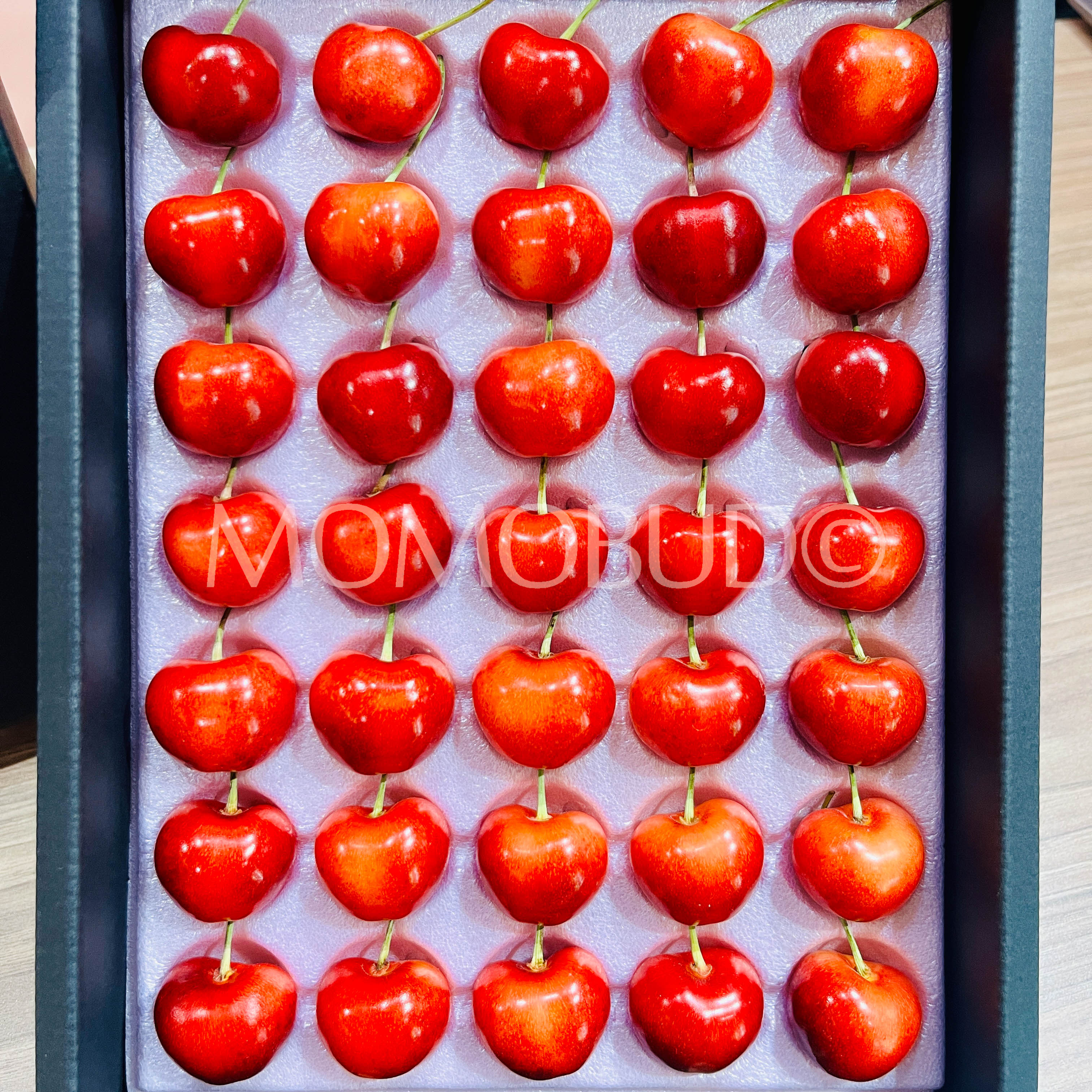 Japanese Yamagata Beniou Sakuranbo (Cherry) Gift Box — MomoBud