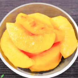 Japanese Marron Golden Peach slices Japanese Marron Golden Peach slices