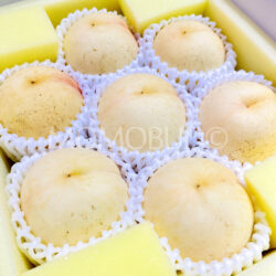 Japanese Okayama Haretogatari White Peaches