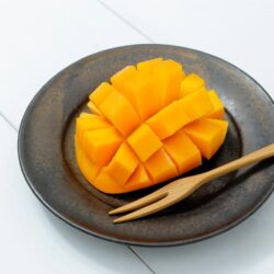 Japanese Hokkaido Otofuke Hakugin no Taiyo Mango flesh Japanese Hokkaido Otofuke Hakugin no Taiyo Mango flesh