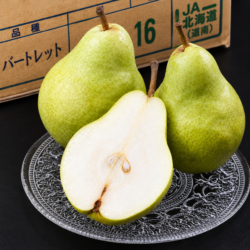 Japanese Hokkaido Bartlett Western Pear cross section